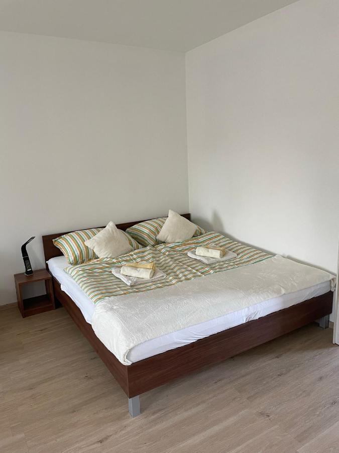 Apartment Aa Apartman *